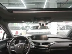 2020 Lexus UX 200, белый — фото 18