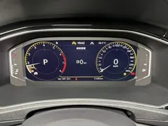 2022 Volkswagen T-Roc 280TSI DSG 2WD PLUS, белый — фото 13