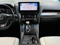 2020 Lexus LM 300h four-seater — фото 13