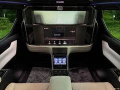 2020 Lexus LM 300h four-seater — фото 16
