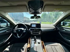 2022 BMW 5 Series 5 530Li xDrive, белый — фото 3