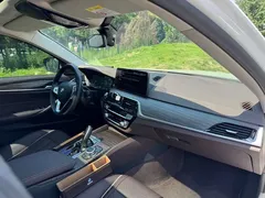 2022 BMW 5 Series 5 530Li xDrive, белый — фото 12
