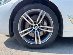 2022 BMW 5 Series 5 530Li xDrive, белый — фото 18