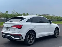 2021 Audi Q5L Sportback 40 TFSI Luxury — фото 7