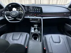 2023 Hyundai Elantra 1.5L CVT TOP Flagship, синий — фото 11