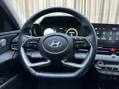 2023 Hyundai Elantra 1.5L CVT TOP Flagship, синий — фото 12