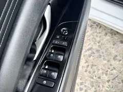 2023 Hyundai Elantra 1.5L CVT LUX Premium, белый — фото 18