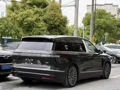 2026 Nio ES8 6-seat Executive Luxury, чёрный — фото 6