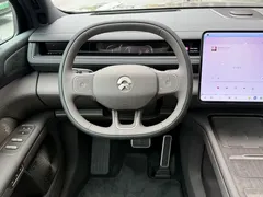 2026 Nio ES8 6-seat Executive Luxury, чёрный — фото 13