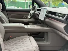 2026 Nio ES8 6-seat Executive Luxury, чёрный — фото 15