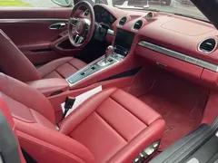 2022 Porsche 718 Boxster 2.0T — фото 2