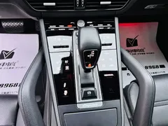2021 Porsche Cayenne E-Hybrid 2.0T PHEV, белый — фото 15