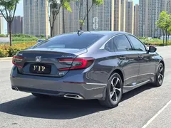 2022 Honda Accord 260TURBO Luxury — фото 9
