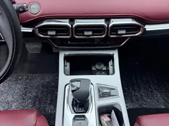 2022 Jetour X70 PLUS 1.5T DCT Premium 7-seat, чёрный — фото 12