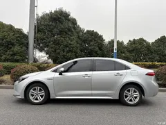 2022 Toyota Levin Hybrid 1.8H E-CVT Base — фото 7