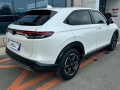 2023 Honda Vezel 1.5L CVT Tech, белый — фото 7