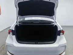 2021 Toyota Corolla Hybrid 1.8L E-CVT Elite — фото 16