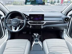 2023 Kia K3 1.5L CVT Luxury, белый — фото 6