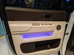 2025 Li Auto MEGA Ultra Smart Refresh, белый — фото 13