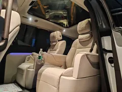 2025 Li Auto MEGA Ultra Smart Refresh, белый — фото 14