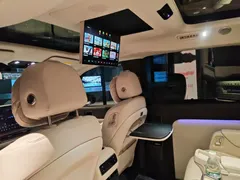 2025 Li Auto MEGA Ultra Smart Refresh, белый — фото 20