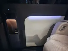 2025 Li Auto MEGA Ultra Smart Refresh, белый — фото 42