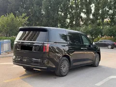 2024 Zeekr 009 6-Seat Executive 4WD 108kWh, чёрный — фото 4