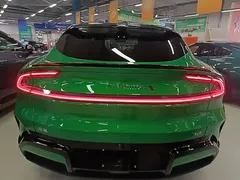2025 Xiaomi YU7, зелёный — фото 4