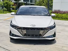2021 Hyundai Elantra 240TGDi DCT LUX Premium, белый — фото 2