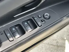 2021 Hyundai Elantra 240TGDi DCT LUX Premium, белый — фото 26