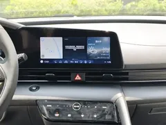 2021 Hyundai Elantra 240TGDi DCT LUX Premium, белый — фото 36