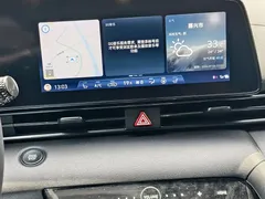 2021 Hyundai Elantra 240TGDi DCT LUX Premium, белый — фото 46