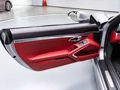 2021 Porsche Cayman 2.0T — фото 16