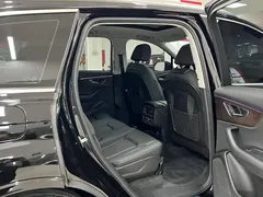 2022 Audi Q7 55 TFSI quattro S line Sport, чёрный — фото 12