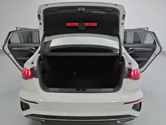 2022 Audi A3L Limousine 35 TFSI Fashion Sport, белый — фото 8