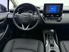 2021 Toyota Corolla TNGA 1.5L CVT Elite, белый — фото 9