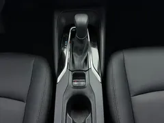 2021 Toyota Corolla TNGA 1.5L CVT Elite, белый — фото 12