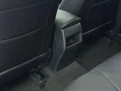 2021 Toyota Corolla TNGA 1.5L CVT Elite, белый — фото 15