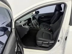 2021 Toyota Corolla TNGA 1.5L CVT Elite, белый — фото 22