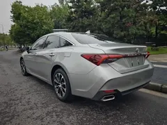2022 Toyota Avalon 2.0L Luxury — фото 5