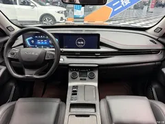2022 Exeed Xingtu Chasing the Wind Riding the Wind and Waves 1.5T CVT Yufengxing — фото 11