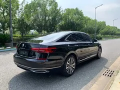 2021 Volkswagen Passat 330TSI Luxury, чёрный — фото 8