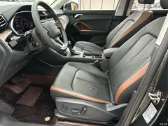 2023 Audi Q3 40 TFSI fashionable and dynamic — фото 7