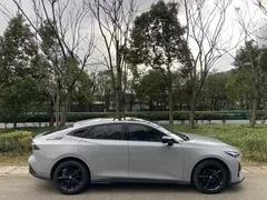 2023 Changan UNI-V 1.5T — фото 13