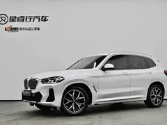 2023 BMW X3 xDrive25i M, белый — фото 1