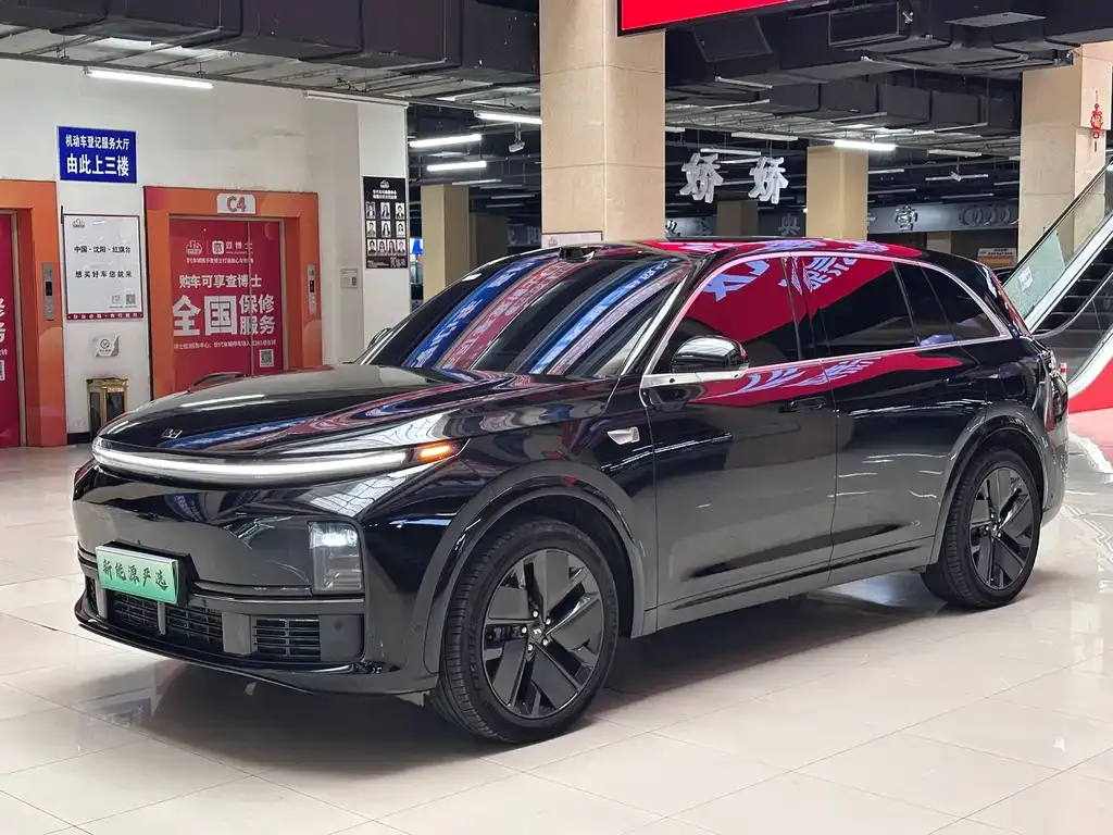 2025 Li Auto L7 Pro