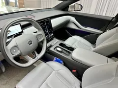 2024 Nio ET5T 75kWh Touring — фото 4