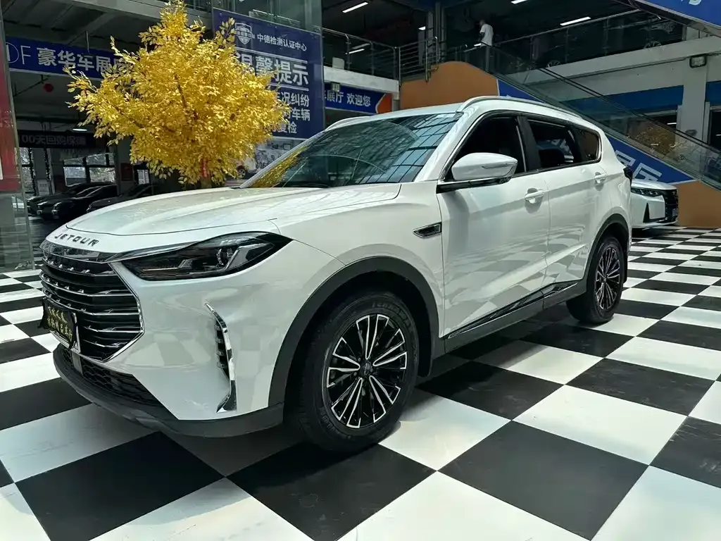 2022 Jetour X70 PLUS 1.5T CVT Premium 5-seat