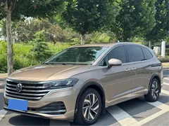 2020 Volkswagen Viloran 330TSI Luxury — фото 3