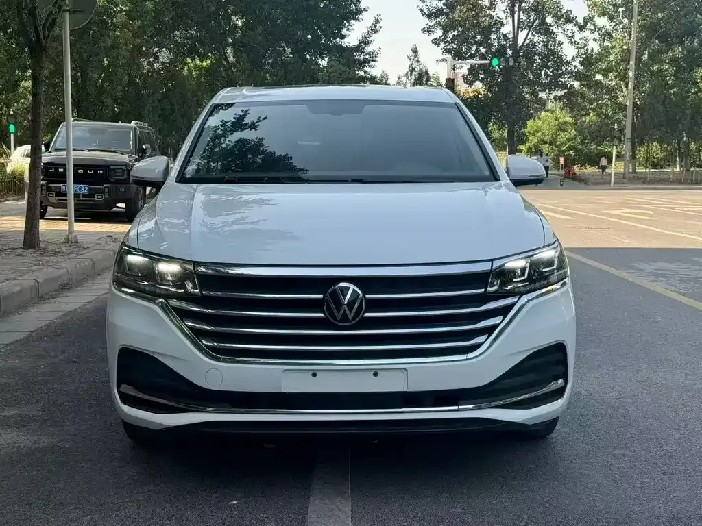 2020 Volkswagen Viloran 330TSI Luxury